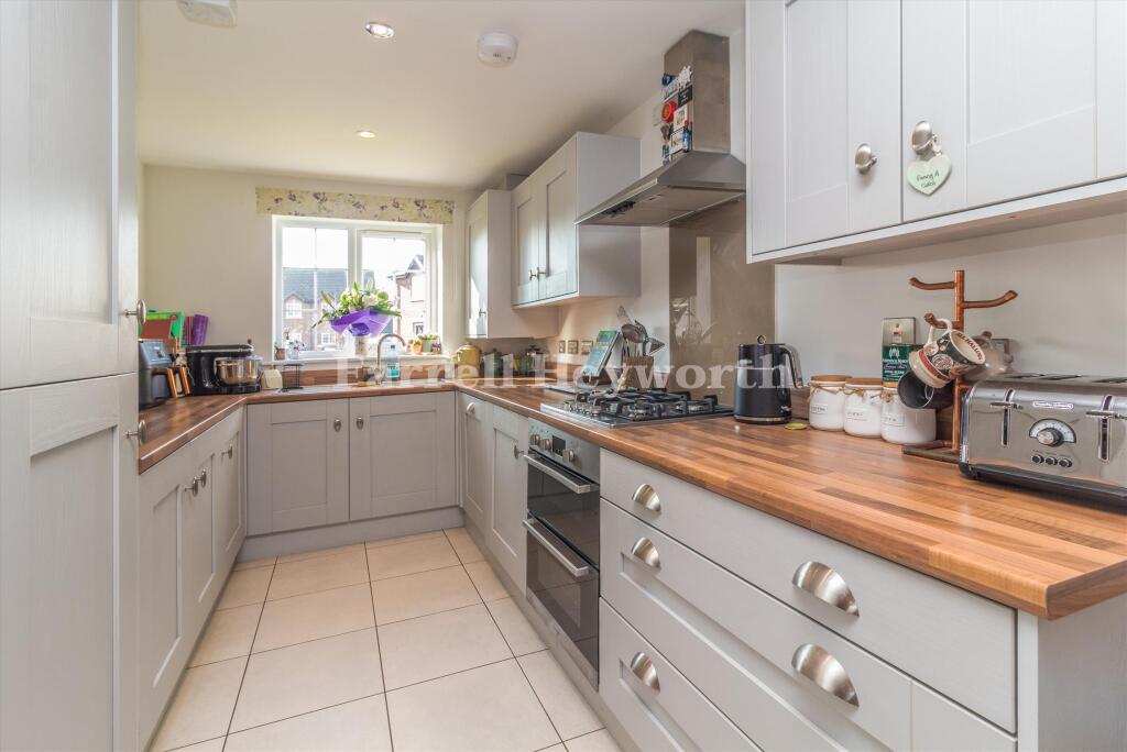 Kitchen Area image 2