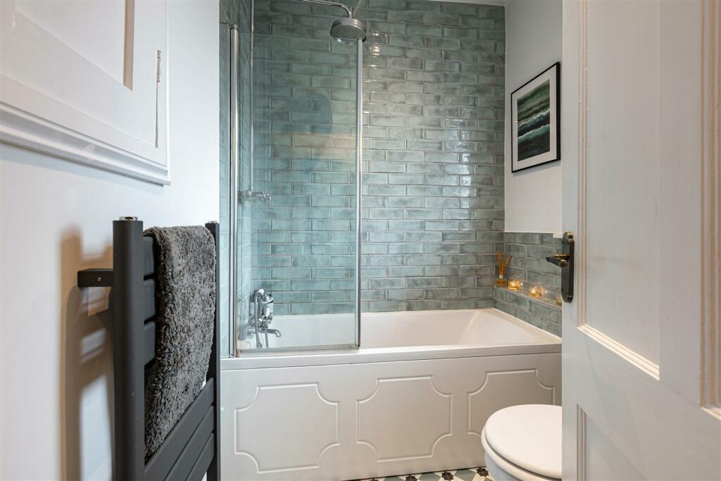 10 Roxburgh Place Galashiels 37.JPG