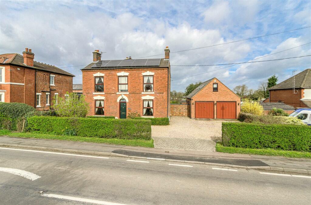 60 Loughborough Road, Coleorton