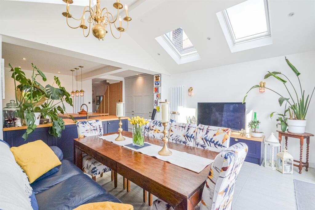 Dining Area &amp; Family Room