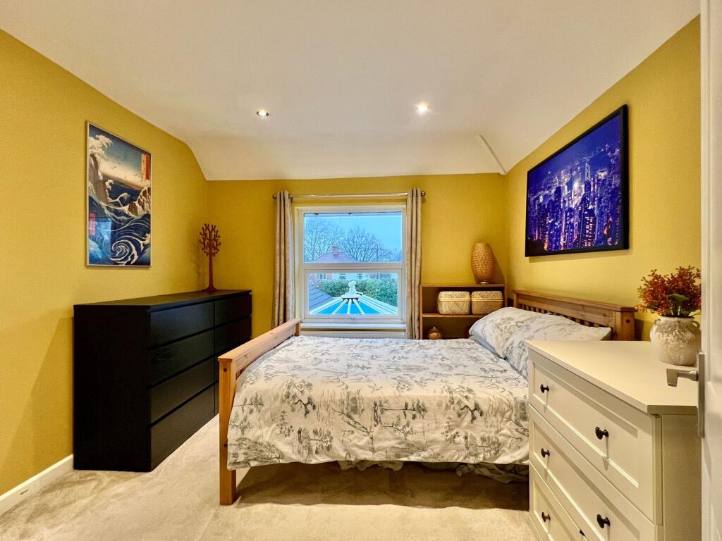 Principal bedroom