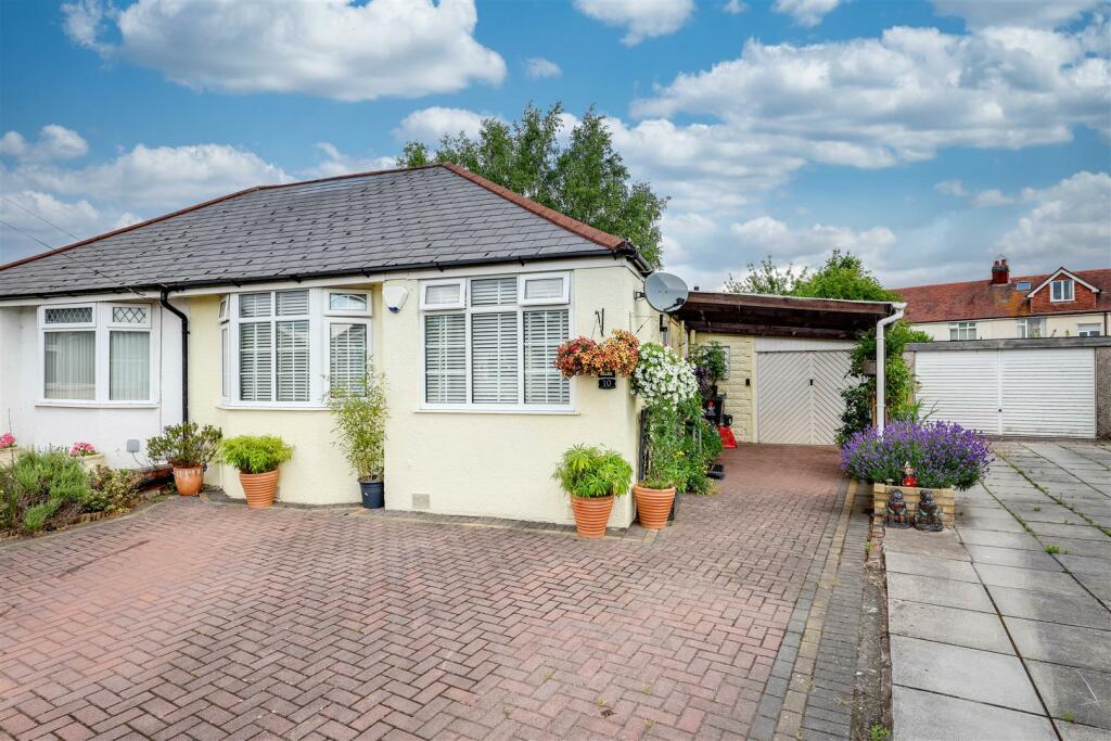 0Z4A9927-HDR (1).jpg