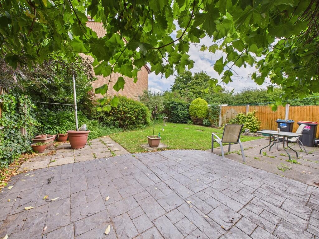 CAM02854G0-PR0402...