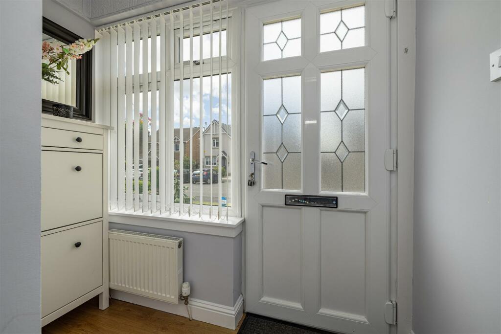8 Tweedbank Avenue Tweedbank 12.JPG