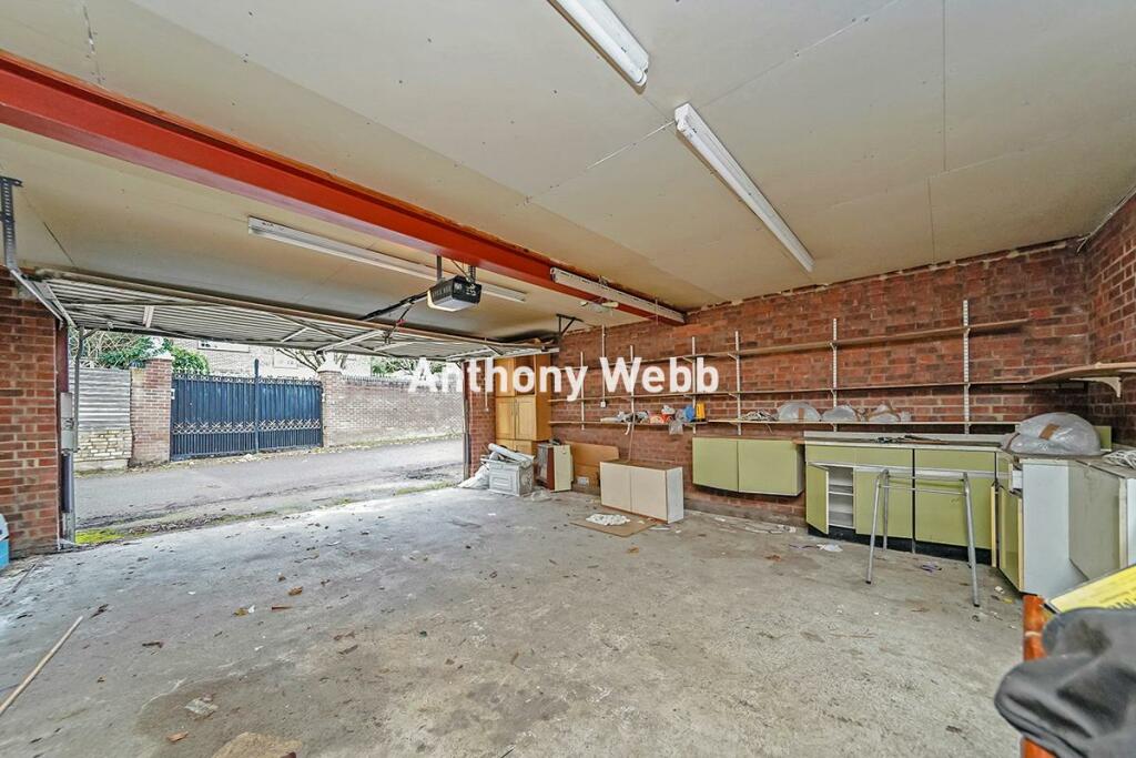 Double Garage