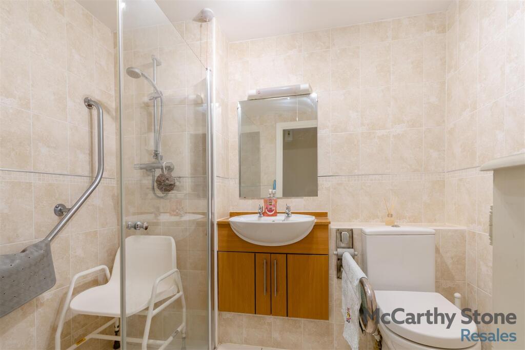 8643313-interior02.jpg