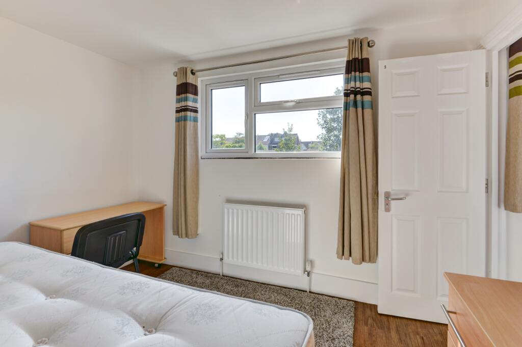 29 Hollingbury Road Bedroom 5 (2)