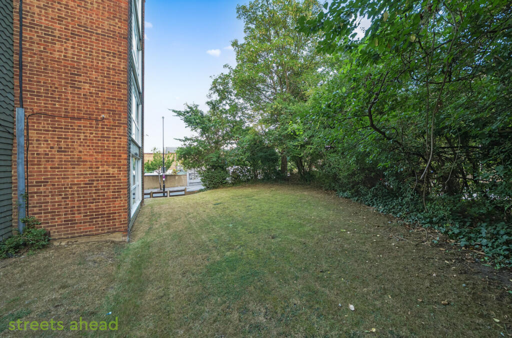 450ec623-b8d0-464...