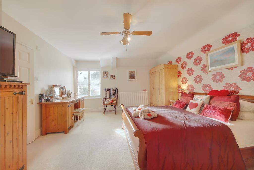 Master Bedroom.jpg