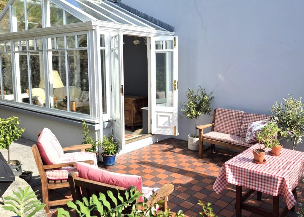 thumbnail_Patio 3.jpg
