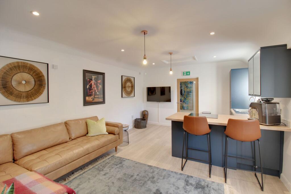 Open Plan Kitchen / Living Room