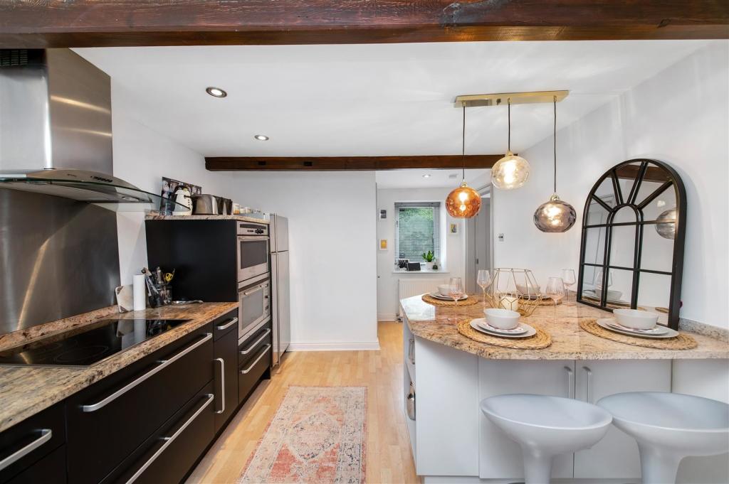 BREAKFAST KITCHEN
