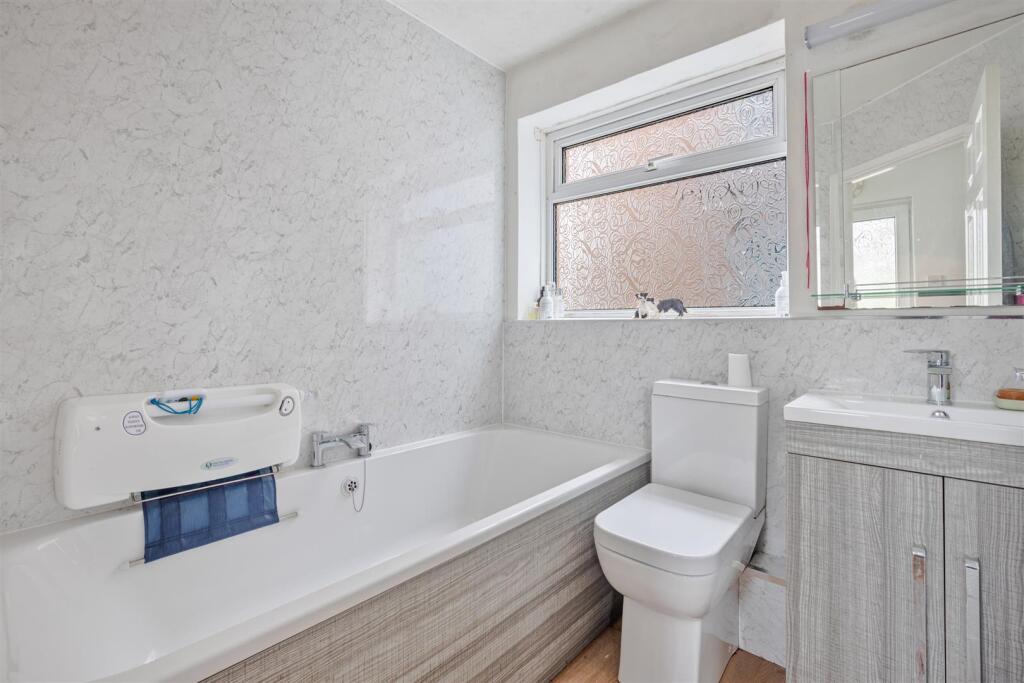 A05 - Ground Floor Flat 23 Church Road Dartmouth -
