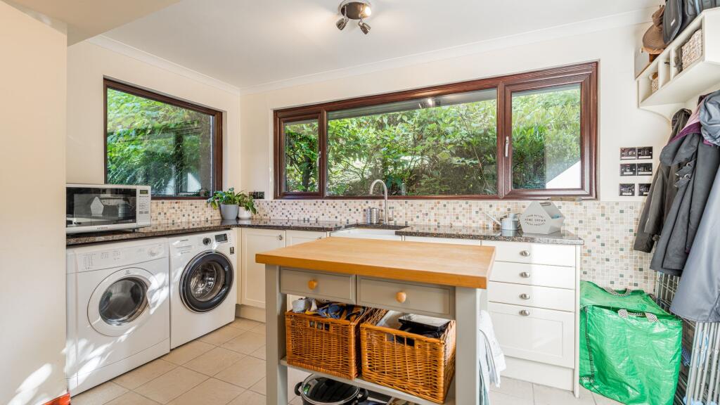 Utility room 1