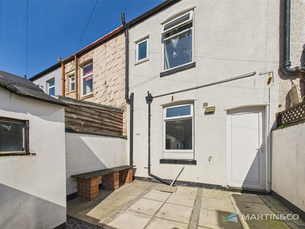 CAM02318G0-PR0439...