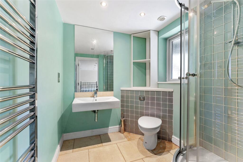 Ensuite