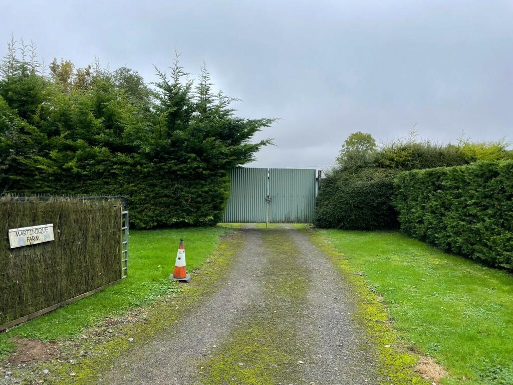 PHOTO-2024-10-14-...