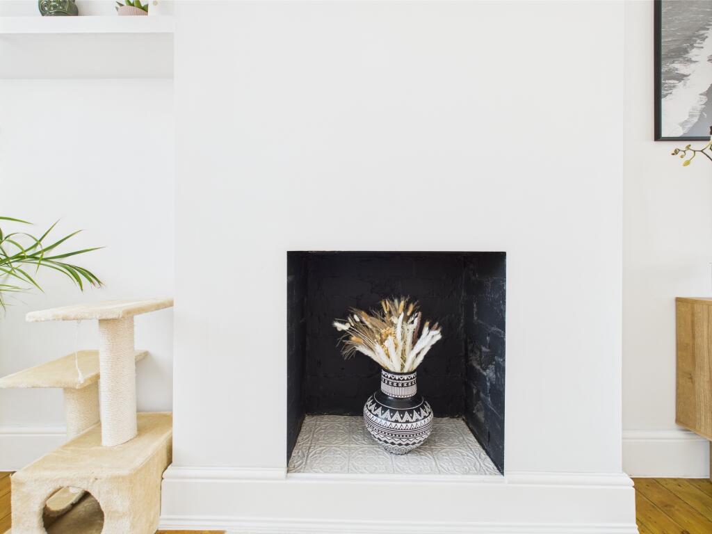 CAM05192G0-PR0070-STILL010