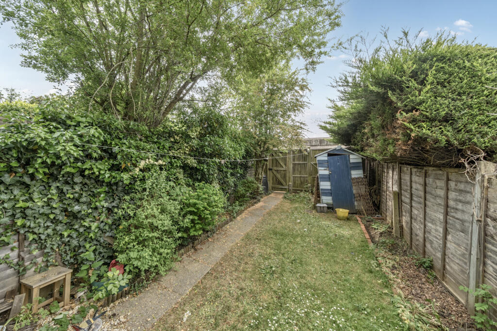 1284419-11-682afa...