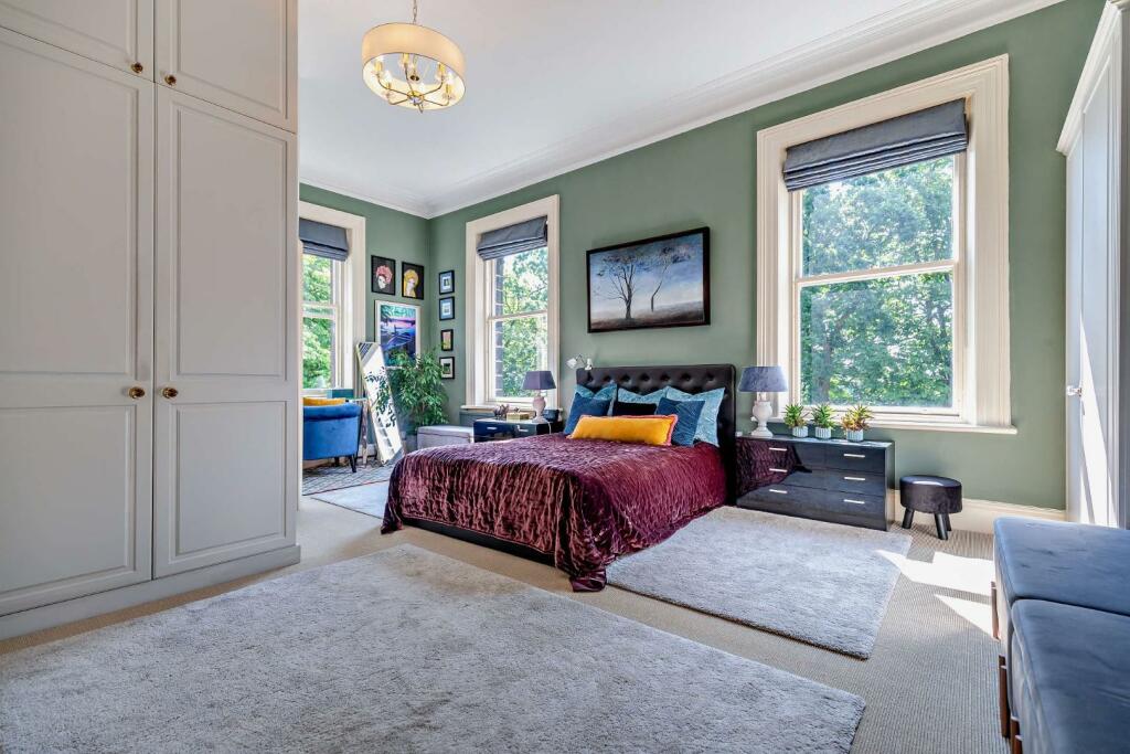 8613128-interior15-800.jpg