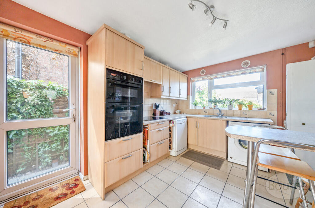 0ec66710-8a63-4ed...