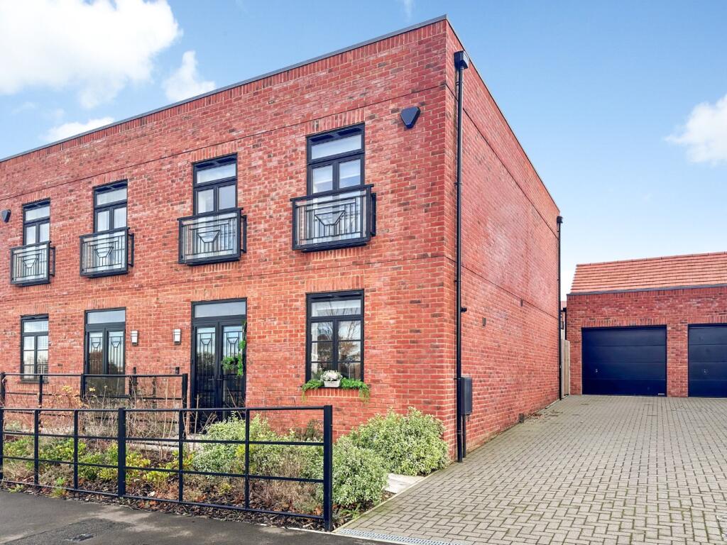 Broadbank Way, Canterbury, Kent, CT1