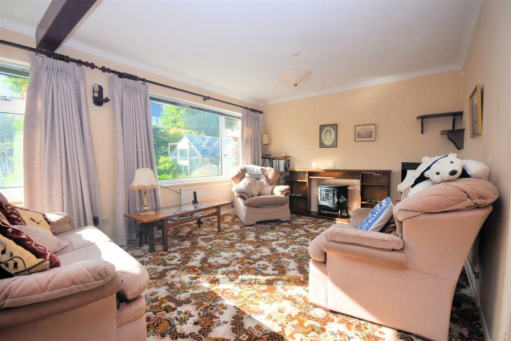 Sitting room.jpg