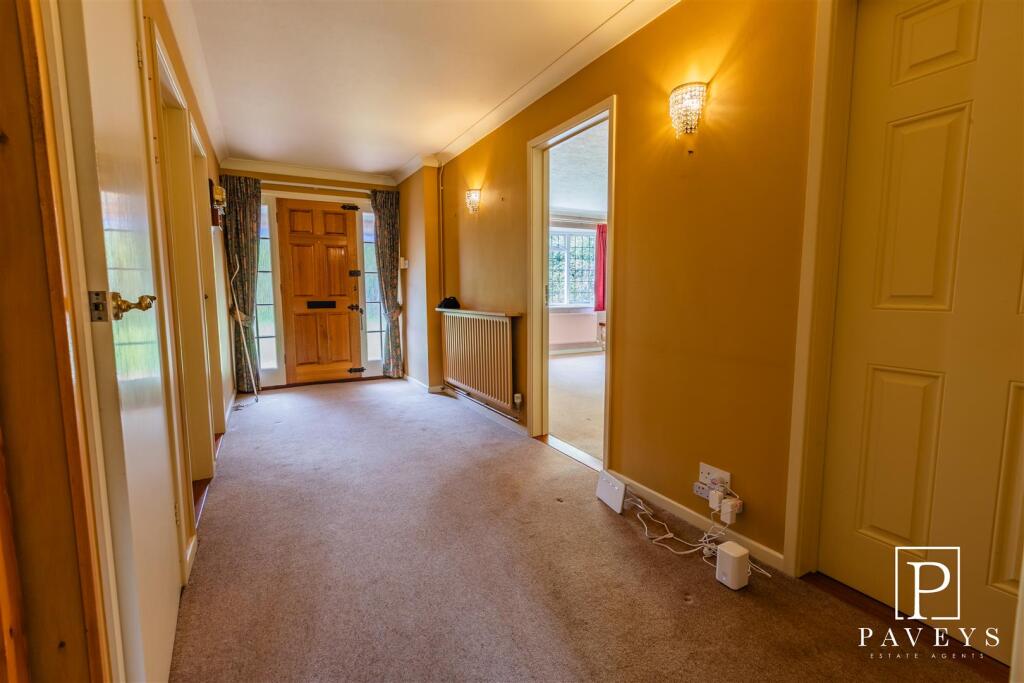 ENTRANCE HALL