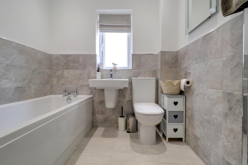 19- Rob Hammond EweMove Pontefract