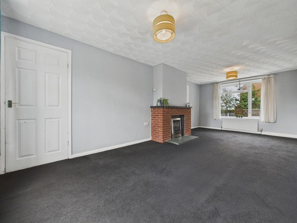 CAM04273G0-PR0182...