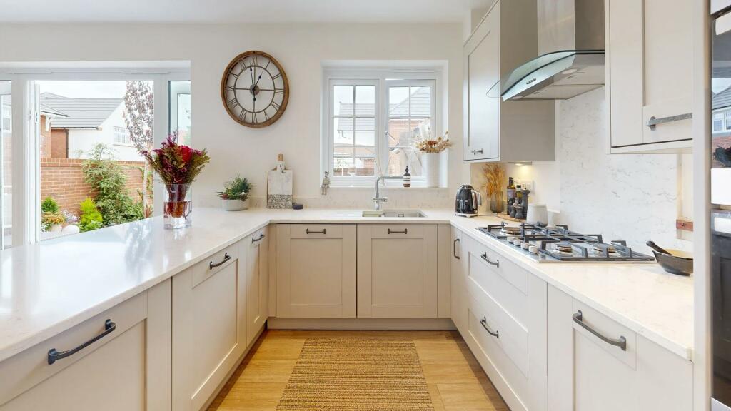 KITCHEN AREA