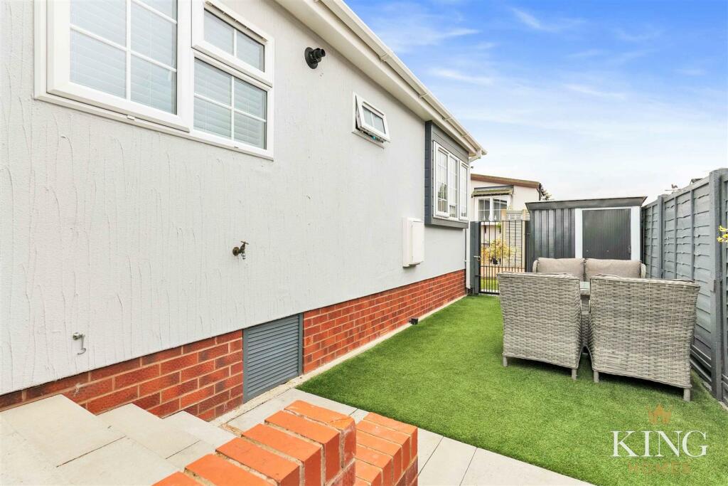 King Homes-384.jpg