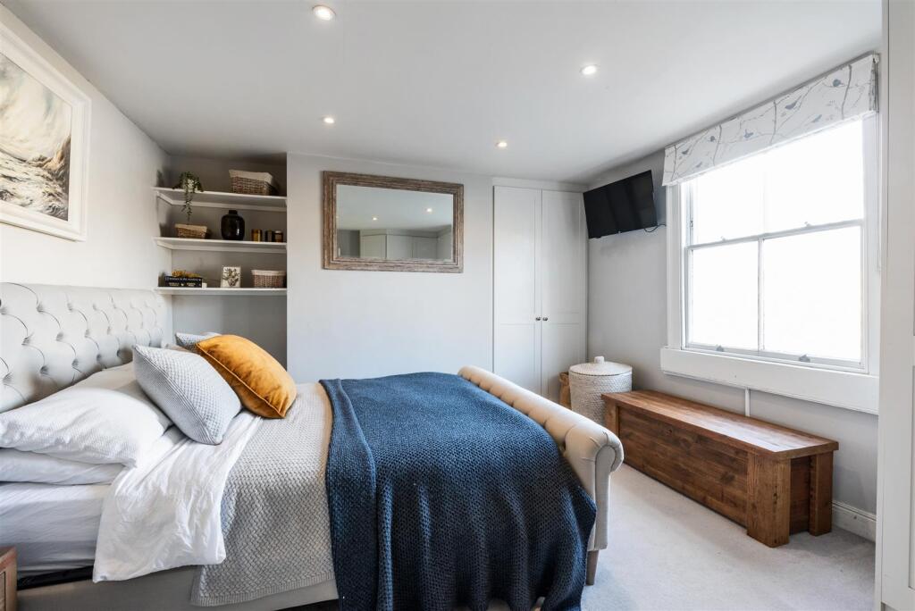 Bedroom One.jpg