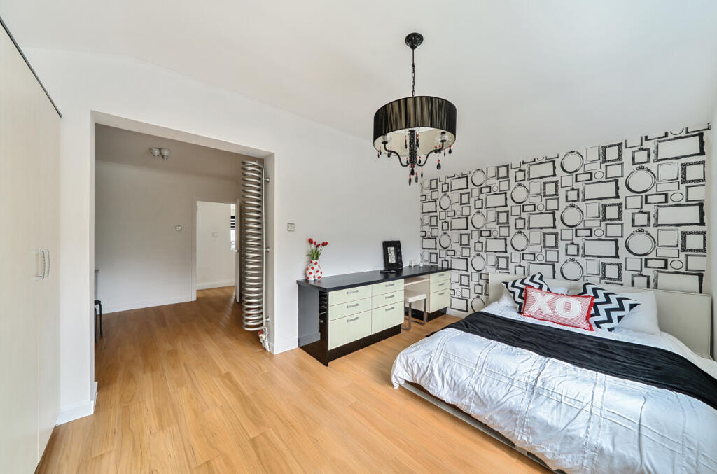 1326956-17-687639...