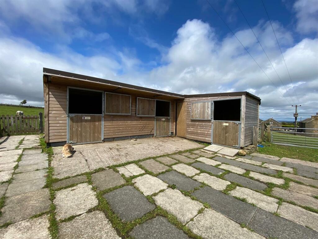 Bramleys Estate Agents - Outlane - New Hey Barn (1