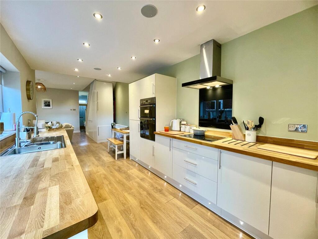 Breakfast Kitchen
