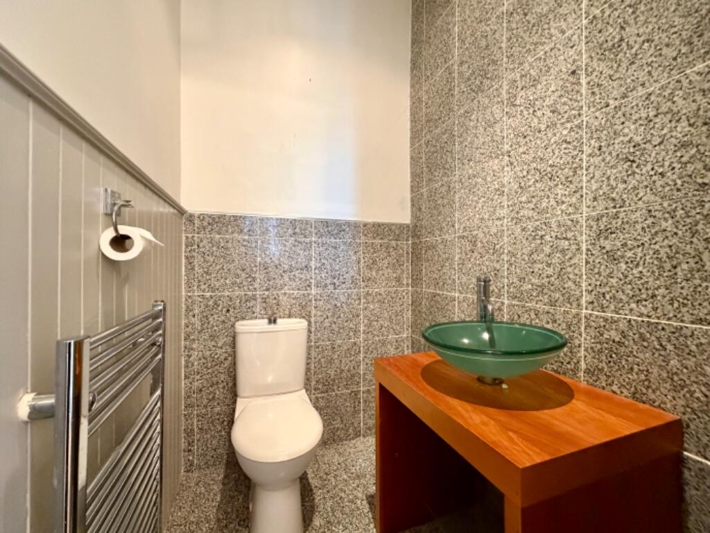 WC.