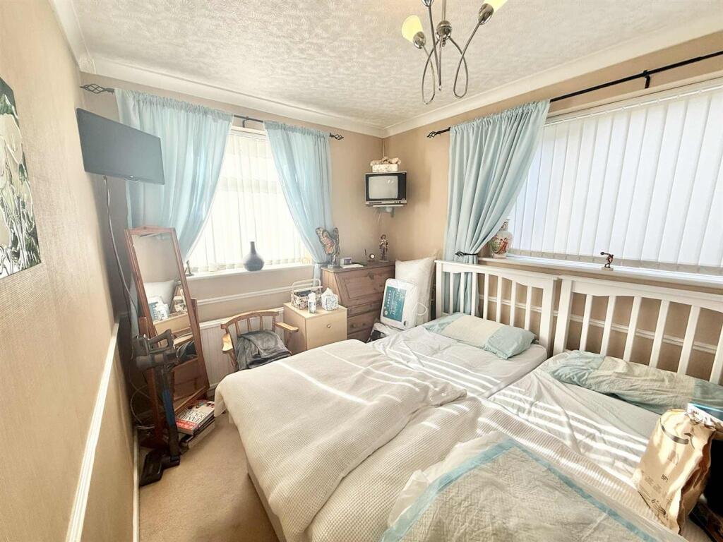 Bedroom-2.jpg