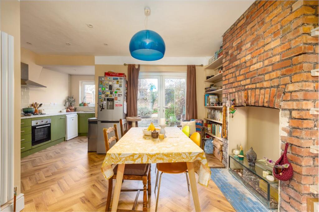 142 Avonvale Road, BS5-19.jpg