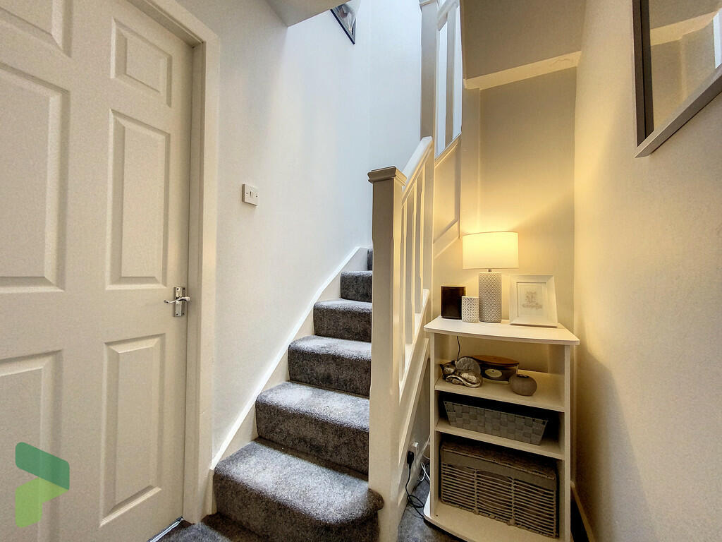 Second floor stai...