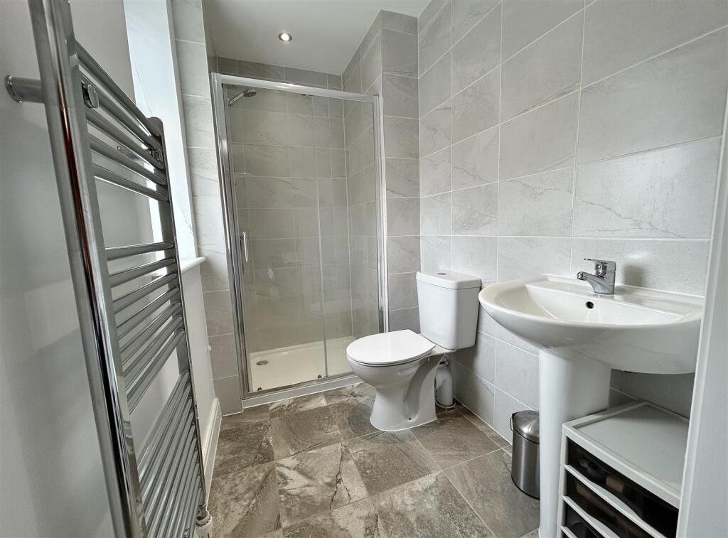 Bedroom Two En-Suite