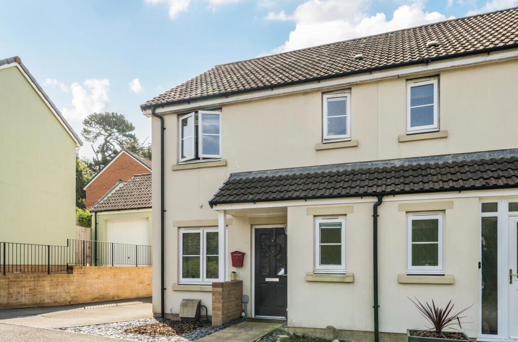 1335695-7-689b253...