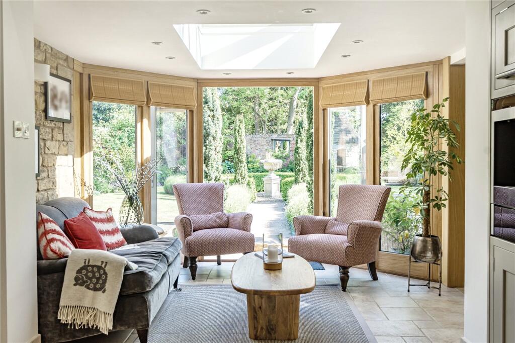 Sitting Area