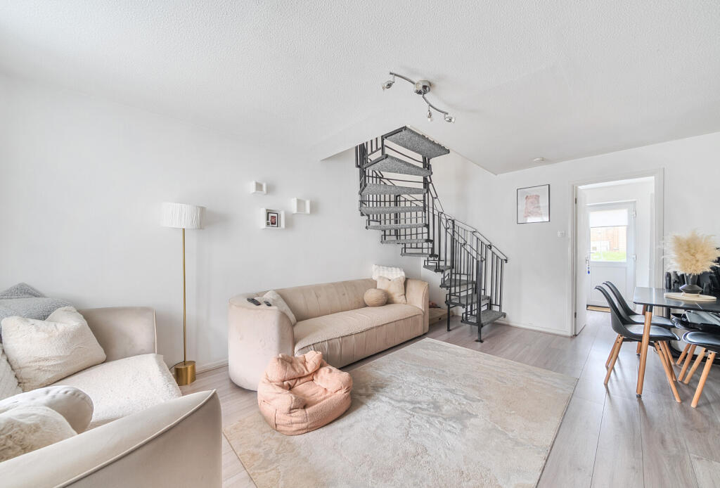 1385397-1-69281ba...