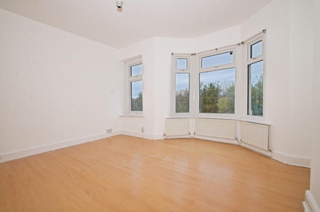 Living/Dining Area