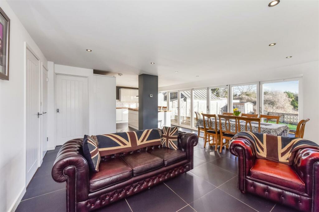 Kitchen/Diner/Family Room