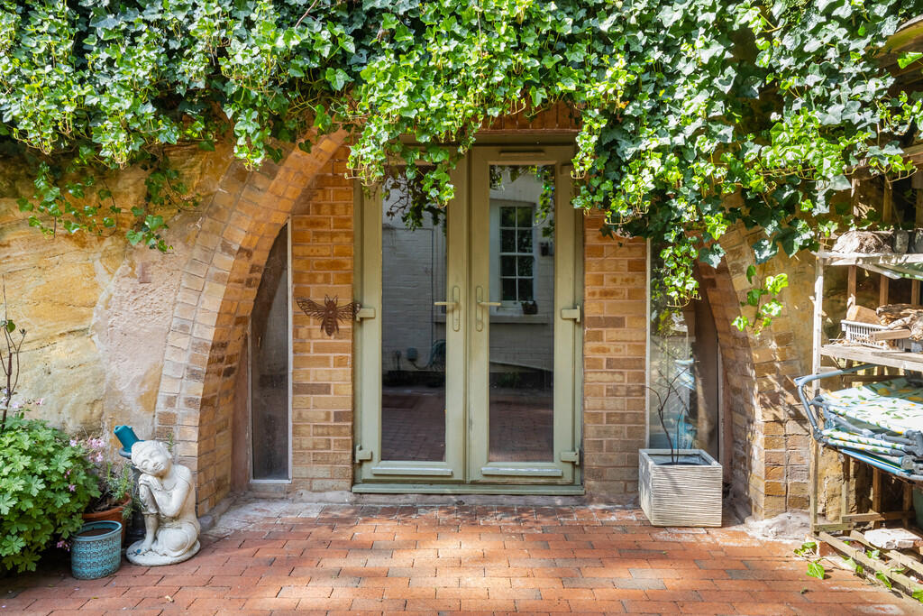 A10 - Devington P...