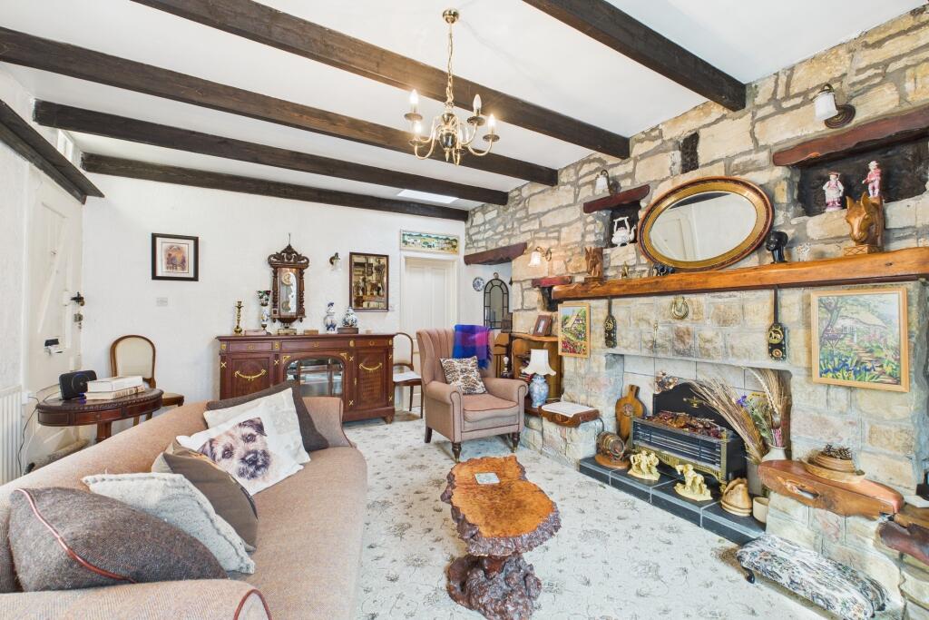 CAM04201G0-PR0068-STILL003