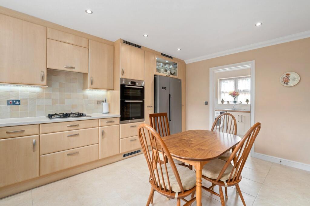 Kitchen/Breakfast Rm