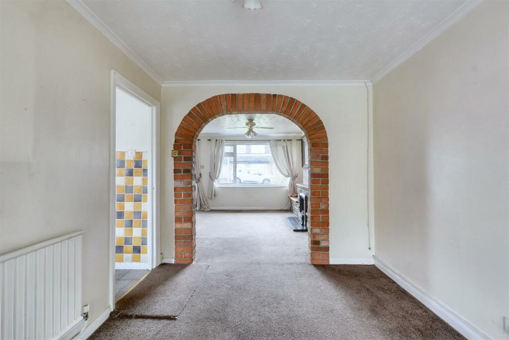 Dining Room_1.jpeg